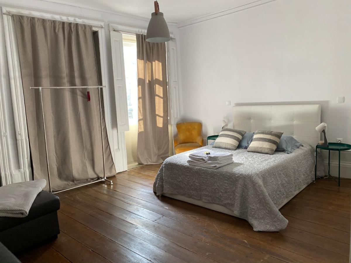 The Yellow House Porto Bagian luar foto
